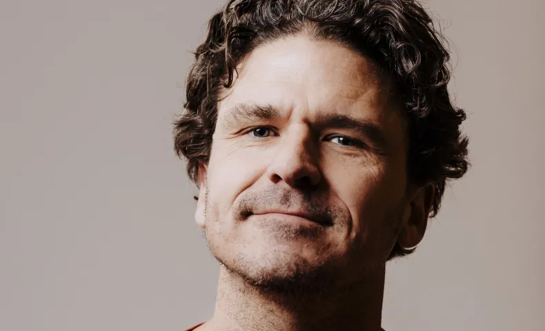 Dave Eggers, Voice of Witness