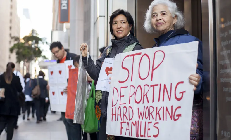 Clergy members and other protest deportation of immigrants in Oakland