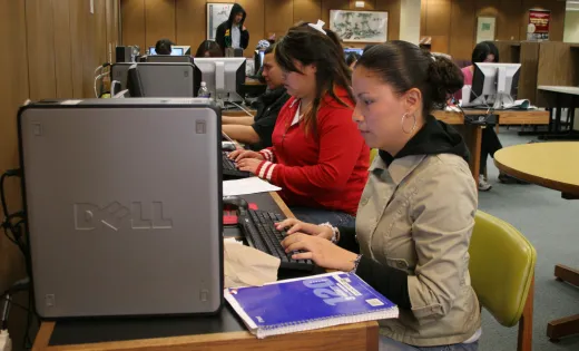 Students at library at Cal State East Bay